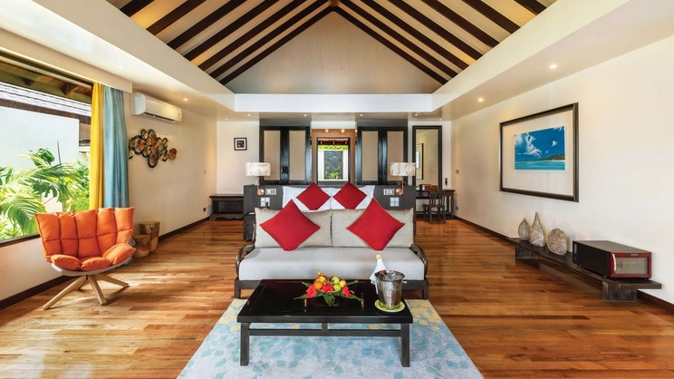 Kanifushi Beach Villa with Pool